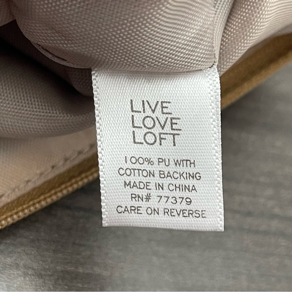 LOFT Cosmetic Bag - Picture 11 of 13